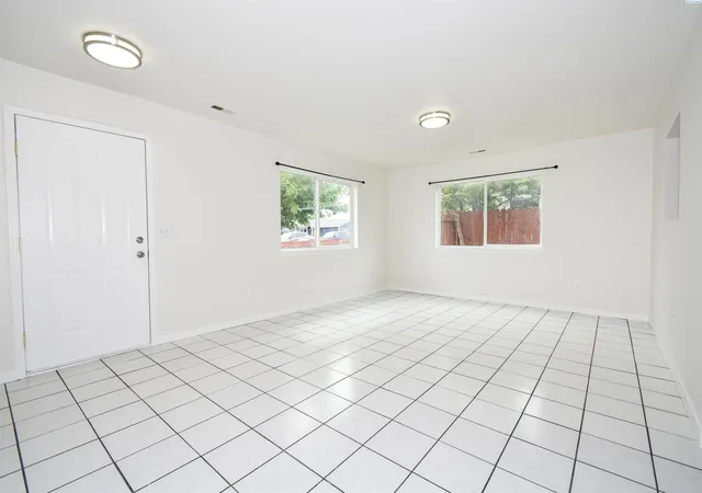 Photo 3 of Sale Pending at 2515 E Adelia, Pasco, WA 99301 | MLS# PAC294378 | Listing updated on 2026-10-21