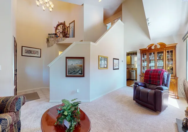 Photo 4 of Single family home for sale at 407 S Young Pl, Kennewick, WA 99336 | MLS# PAC294410 | Listing updated on 2026-10-22