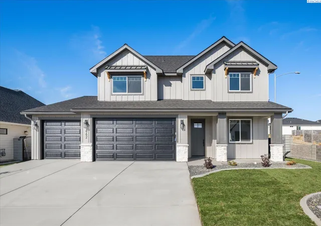 Single family home for sale at 662 Cortona Way, Richland, WA 99352 | MLS# PAC294483