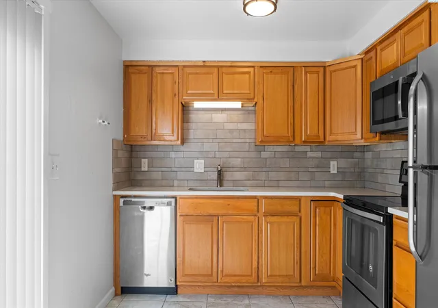 Photo 1 of Condo for sale at 2313 W Sylvester St, Pasco, WA 99301 | MLS# PAC294491 | Listing updated on 2026-10-20