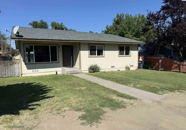 Photo 1 of Single family home for sale at 1015 Alice St, Prosser, WA 99350 | MLS# PAC294559 | Listing updated on 2026-10-27