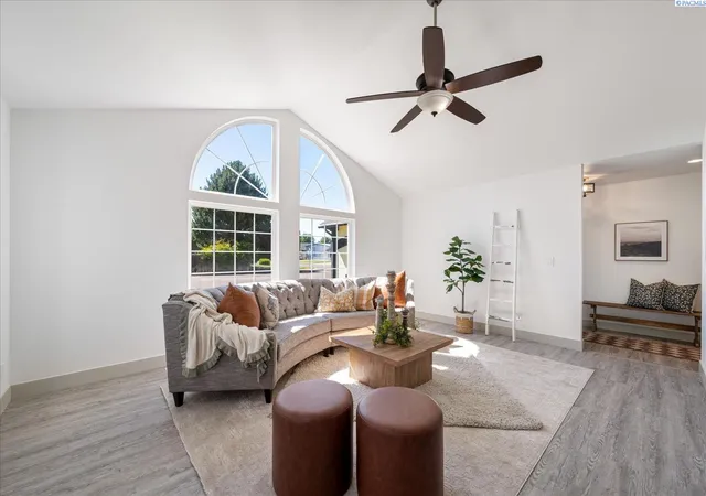 Photo 3 of Single family home for sale at 2909 S Yelm St, Kennewick, WA 99337 | MLS# PAC294703 | Listing updated on 2026-10-15