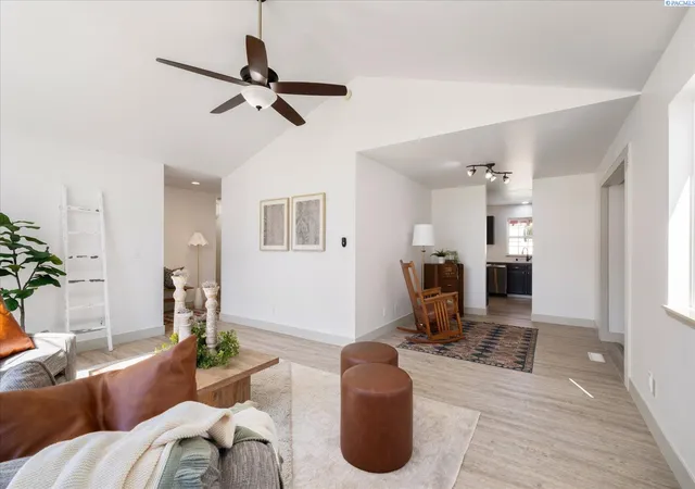 Photo 4 of Single family home for sale at 2909 S Yelm St, Kennewick, WA 99337 | MLS# PAC294703 | Listing updated on 2026-10-15