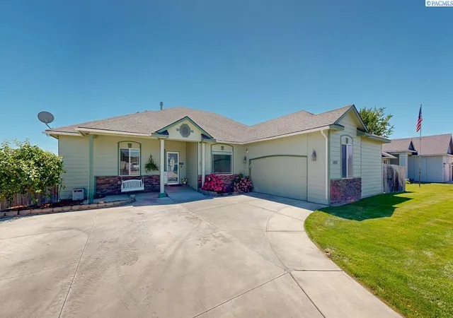 Photo 2 of Single family home for sale at 5903 Kilawea Dr, West Richland, WA 99353 | MLS# PAC294712 | Listing updated on 2026-10-22