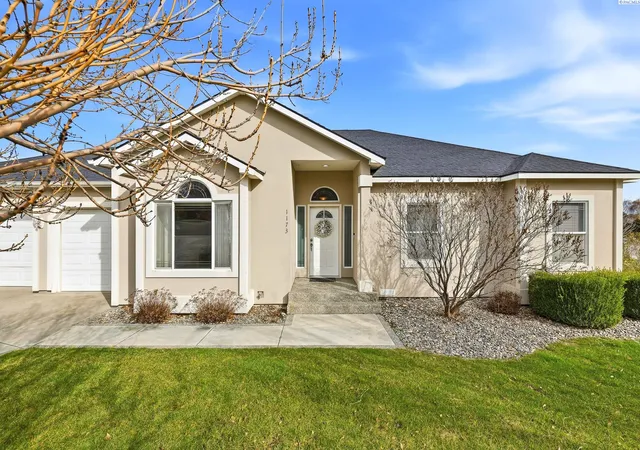 Photo 3 of Sale Pending at 1173 Kensington Way, Richland, WA 99352 | MLS# PAC294731 | Listing updated on 2026-10-21