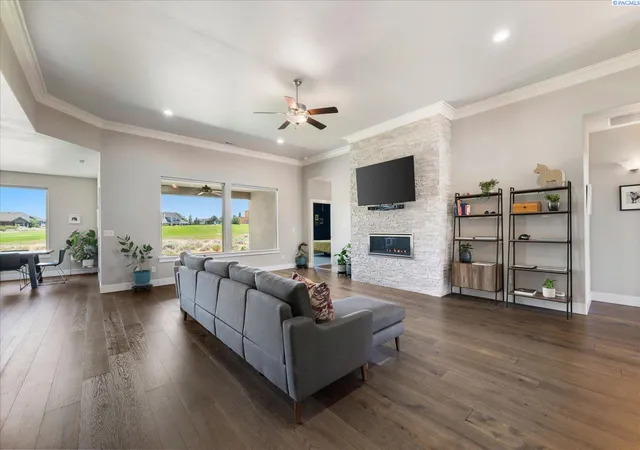 Photo 4 of Single family home for sale at 3131 Deserthawk Loop, Richland, WA 99354 | MLS# PAC294758 | Listing updated on 2026-10-20