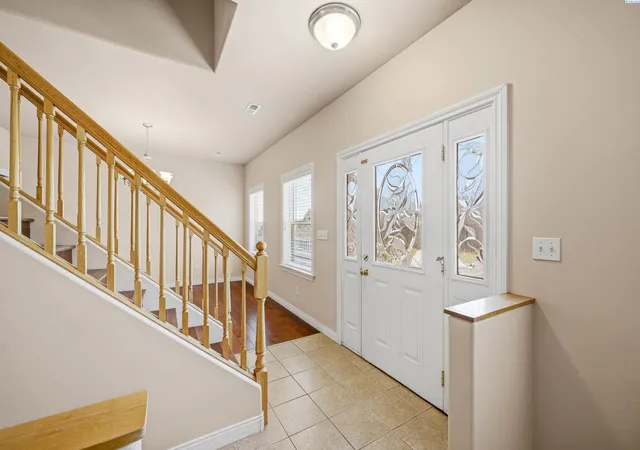 Photo 3 of Sale Pending at 610 Sw Sundance, Pullman, WA 99163 | MLS# PAC294777 | Listing updated on 2026-10-21