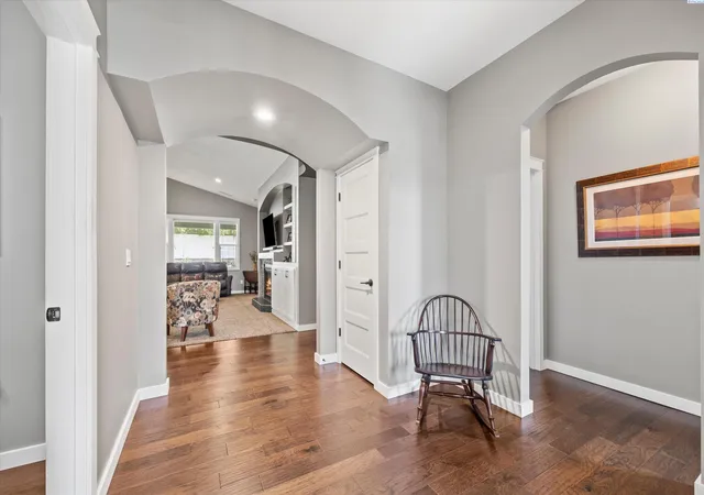 Photo 3 of Sale Pending at 4715 Bermuda Dunes Dr, Pasco, WA 99301 | MLS# PAC294791 | Listing updated on 2026-10-21