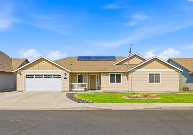 Photo 1 of Single family home for sale at 1573 Sacajawea Ave, Richland, WA 99352 | MLS# PAC294794 | Listing updated on 2026-10-16