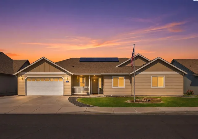 Photo 2 of Single family home for sale at 1573 Sacajawea Ave, Richland, WA 99352 | MLS# PAC294794 | Listing updated on 2026-10-16