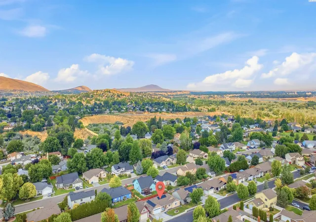 Photo 3 of Single family home for sale at 1573 Sacajawea Ave, Richland, WA 99352 | MLS# PAC294794 | Listing updated on 2026-10-16