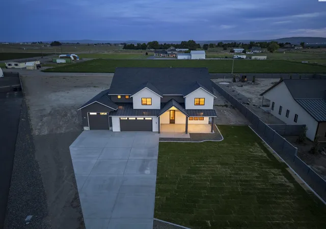 Photo 1 of Single family home for sale at 1 Lily Ln, Pasco, WA 99301 | MLS# PAC294813 | Listing updated on 2026-10-27