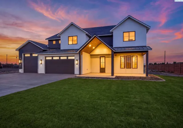 Photo 2 of Single family home for sale at 1 Lily Ln, Pasco, WA 99301 | MLS# PAC294813 | Listing updated on 2026-10-27