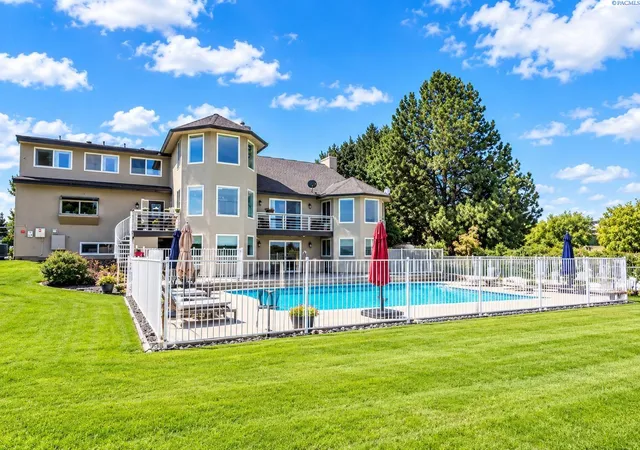 Photo 1 of Single family home for sale at 202008 E Terill Rd, Kennewick, WA 99337 | MLS# PAC294897 | Listing updated on 2026-10-15