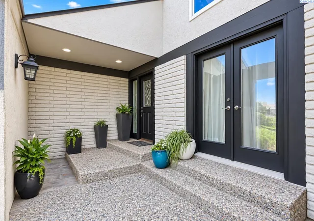 Photo 3 of Single family home for sale at 202008 E Terill Rd, Kennewick, WA 99337 | MLS# PAC294897 | Listing updated on 2026-10-15
