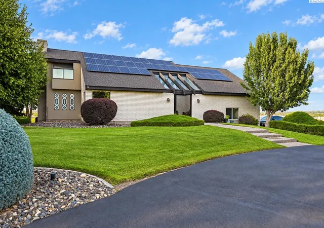 Photo 3 of Single family home for sale at 202008 E Terill Rd, Kennewick, WA 99337 | MLS# PAC294897 | Listing updated on 2026-10-15