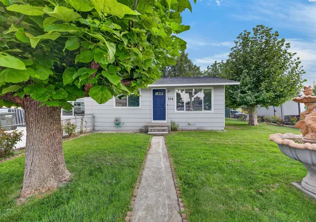 Photo 2 of Single family home for sale at 736 W Leola St, Pasco, WA 99301 | MLS# PAC294959 | Listing updated on 2026-10-20