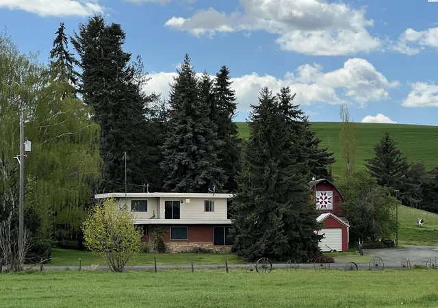 Photo 3 of Single family home for sale at 409 N Parkway, Uniontown, WA 99179 | MLS# PAC295063 | Listing updated on 2026-10-23
