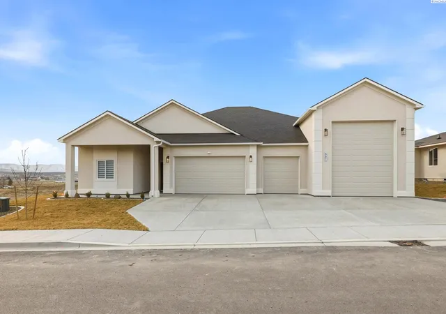 Photo 1 of Single family home for sale at 867 Thebes St, West Richland, WA 99353 | MLS# PAC295065 | Listing updated on 2026-10-23
