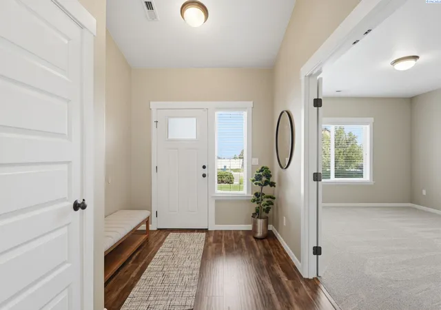 Photo 1 of Single family home for sale at 611 Hunter St, Richland, WA 99352 | MLS# PAC295083 | Listing updated on 2026-10-20