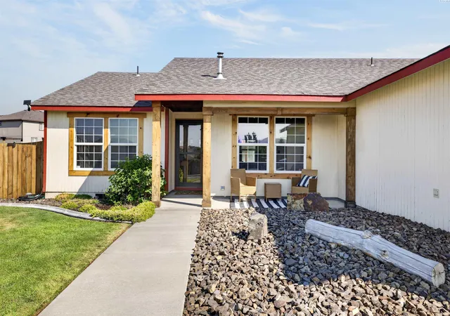 Photo 3 of Single family home for sale at 5210 Canter St, West Richland, WA 99353 | MLS# PAC295108 | Listing updated on 2026-10-23