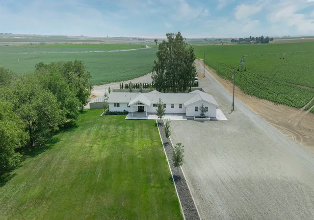 Photo 1 of Single family home for sale at 1181 W Sagemoor, Pasco, WA 99301 | MLS# PAC295123 | Listing updated on 2026-10-23
