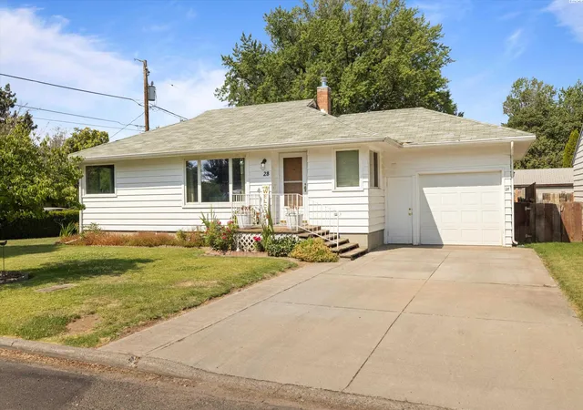 Photo 3 of Single family home for sale at 28 SW Evans Ave, College Place, WA 99324 | MLS# PAC295129 | Listing updated on 2026-10-21