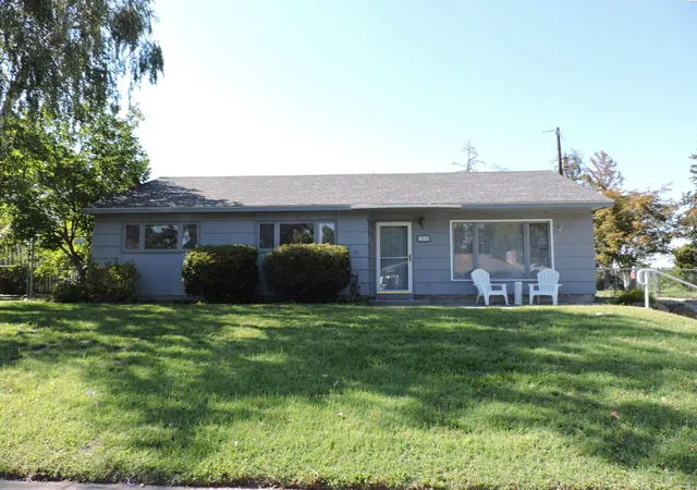 Single family home for sale at 1515 Cottonwood Dr, Richland, WA 99354 | MLS# PAC295136