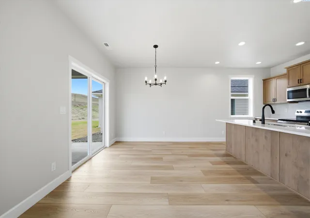 Photo 4 of Single family home for sale at 3557 Allison Way, Richland, WA 99352 | MLS# PAC295160 | Listing updated on 2026-10-17