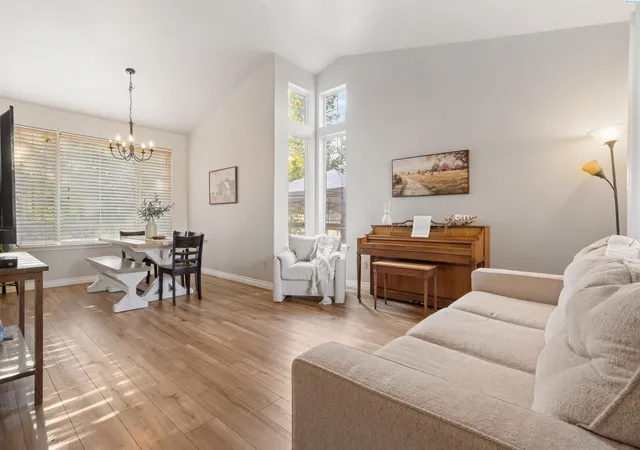 Photo 3 of Single family home for sale at 1155 Viewmont Ct, Richland, WA 99352 | MLS# PAC295178 | Listing updated on 2026-10-17