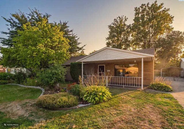 Photo 3 of Single family home for sale at 609 Cottonwood, Richland, WA 99352 | MLS# PAC295200 | Listing updated on 2026-10-20