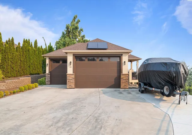 Photo 1 of Single family home for sale at 490 Riverwood St, Richland, WA 99352 | MLS# PAC295255 | Listing updated on 2026-10-14