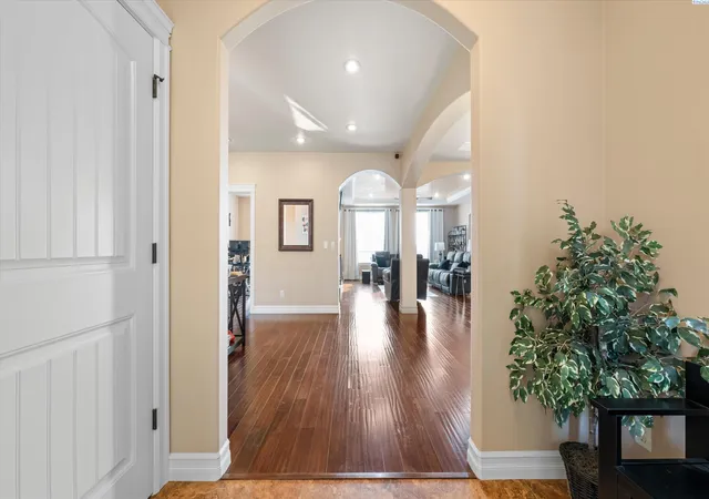 Photo 2 of Single family home for sale at 490 Riverwood St, Richland, WA 99352 | MLS# PAC295255 | Listing updated on 2026-10-14