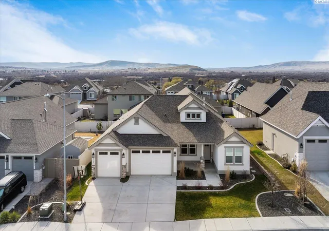 Photo 1 of Single family home for sale at 2729 Broken Top, Richland, WA 99354 | MLS# PAC295257 | Listing updated on 2026-10-23