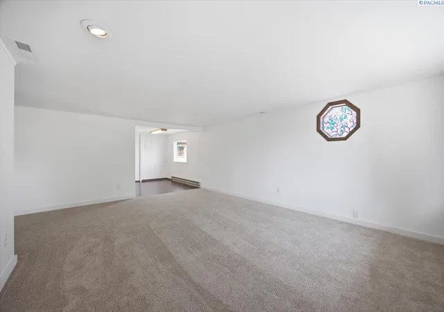 Photo 4 of Sale Pending at 1303 Potter Ave, Richland, WA 99354 | MLS# PAC295316 | Listing updated on 2026-10-21