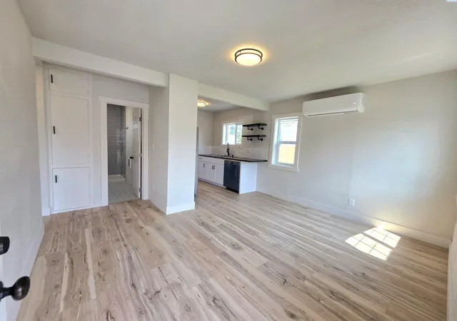 Photo 4 of Single family home for sale at 115 E 1st Avenue, Kennewick, WA 99336 | MLS# PAC295320 | Listing updated on 2026-10-22
