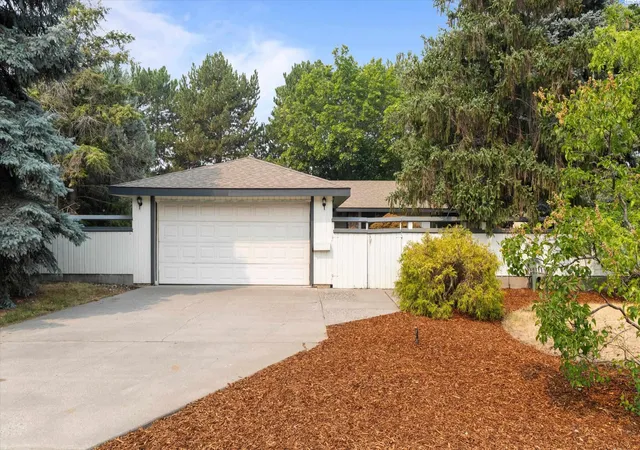Photo 1 of Sale Pending at 2407 Michael Ave, Richland, WA 99352 | MLS# PAC295344 | Listing updated on 2026-10-21