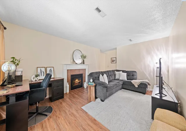 Condo for sale at 2912 W Hood Ave, Kennewick, WA 99336 | MLS# PAC295377