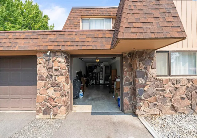 Photo 2 of Condo for sale at 2912 W Hood Ave, Kennewick, WA 99336 | MLS# PAC295377 | Listing updated on 2026-10-20