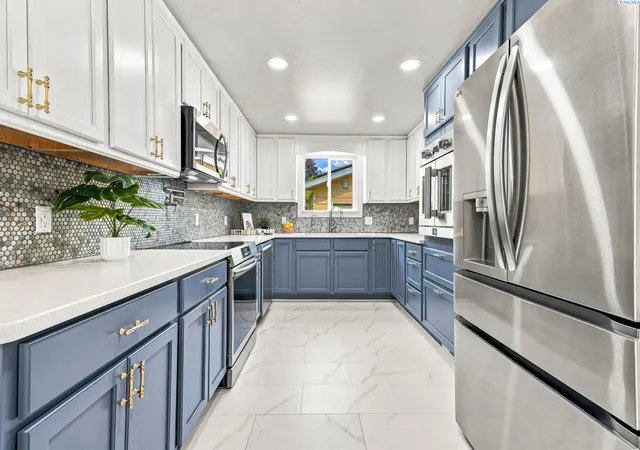 Photo 1 of Single family home for sale at 801 Birch Ave, Richland, WA 99352 | MLS# PAC295389 | Listing updated on 2026-10-18
