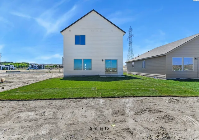 Photo 3 of Sale Pending at 710 Honeylicious St, Richland, WA 99352 | MLS# PAC295391 | Listing updated on 2026-10-21