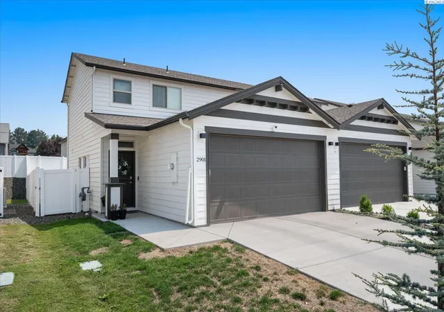 Photo 2 of Sale Pending at 2901 66th Place, Pasco, WA 99301 | MLS# PAC295464 | Listing updated on 2026-10-21