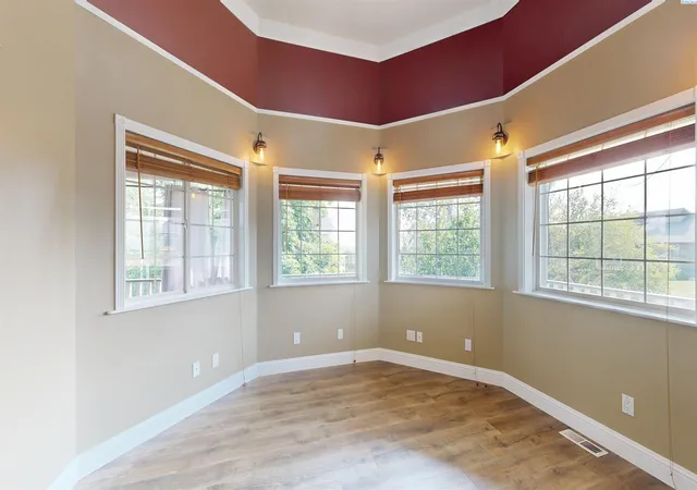 Photo 3 of Single family home for sale at 760 Sw Staley Dr, Pullman, WA 99163 | MLS# PAC295484 | Listing updated on 2026-10-21
