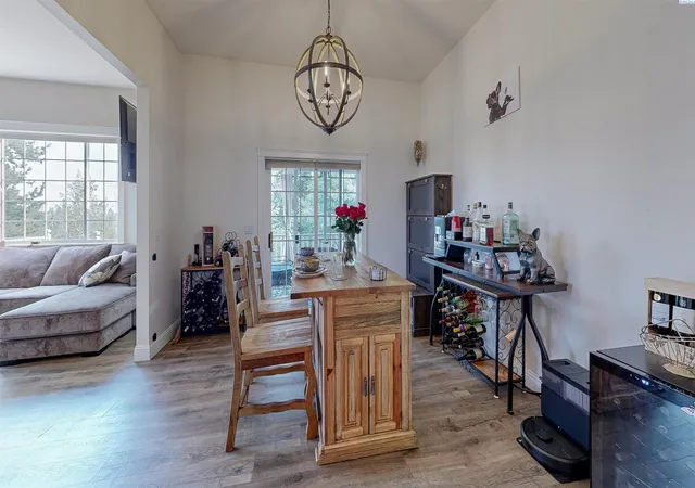 Photo 3 of Single family home for sale at 760 SW Staley Dr, Pullman, WA 99163 | MLS# PAC295484 | Listing updated on 2026-10-21