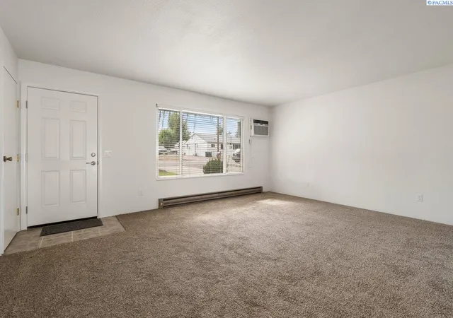 Photo 3 of Sale Pending at 484 S 41st Avenue, West Richland, WA 99353 | MLS# PAC295526 | Listing updated on 2026-10-21