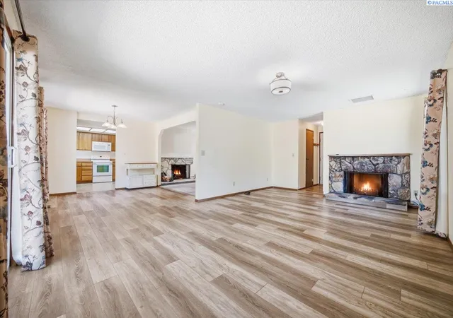 Photo 3 of Sale Pending at 1711 S Kent, Kennewick, WA 99337 | MLS# PAC295528 | Listing updated on 2026-10-21