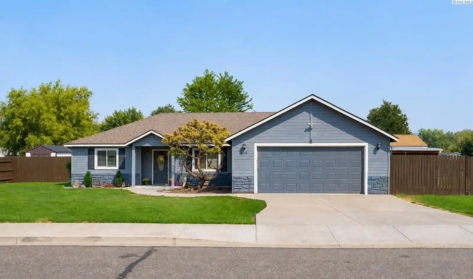 Photo 1 of Single family home for sale at 408 Capri Ct, Benton City, WA 99320 | MLS# PAC295556 | Listing updated on 2026-10-24