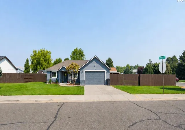 Photo 1 of Single family home for sale at 408 Capri Ct, Benton City, WA 99320 | MLS# PAC295556 | Listing updated on 2026-10-14