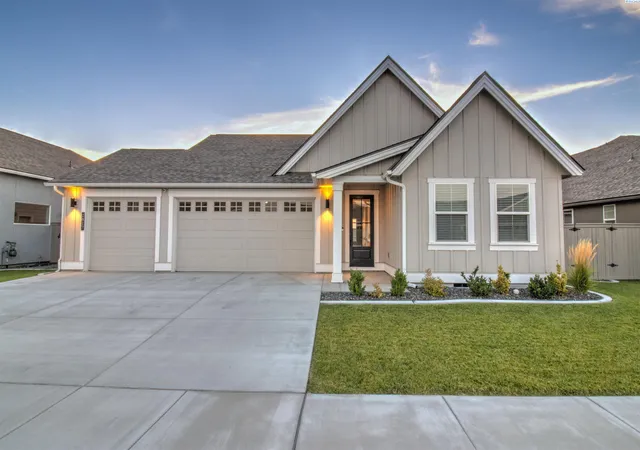 Photo 1 of Single family home for sale at 2817 Avrio Ave, Richland, WA 99354 | MLS# PAC295585 | Listing updated on 2026-10-22