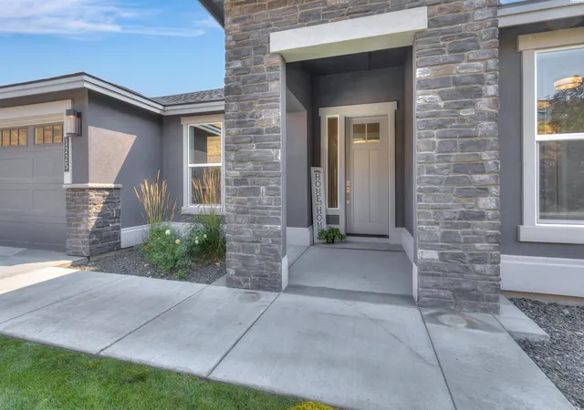 Photo 1 of Single family home for sale at 1225 Jurupa St, Richland, WA 99352 | MLS# PAC295622 | Listing updated on 2026-10-20